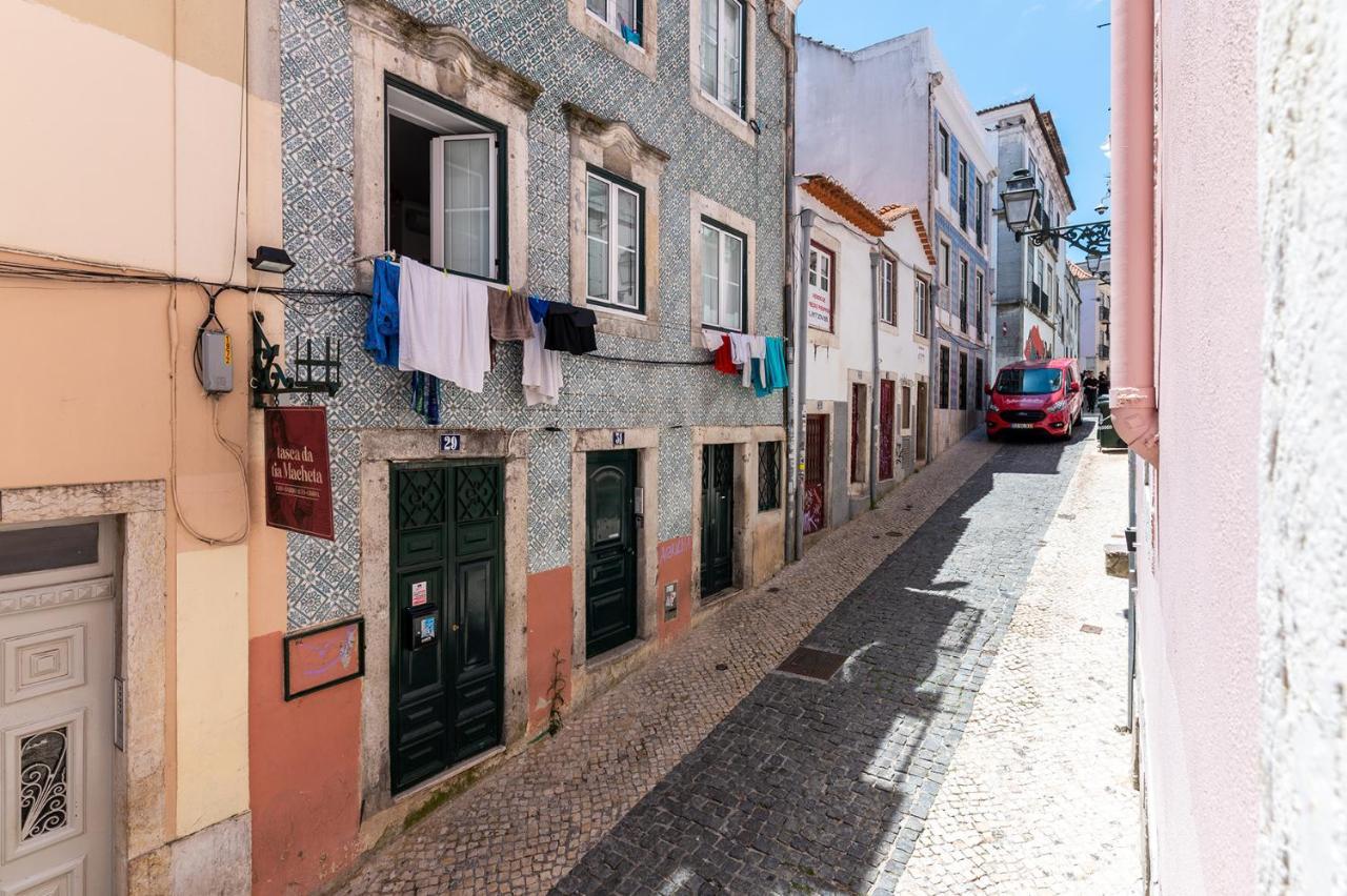 Portas Do Bairro Lisbon