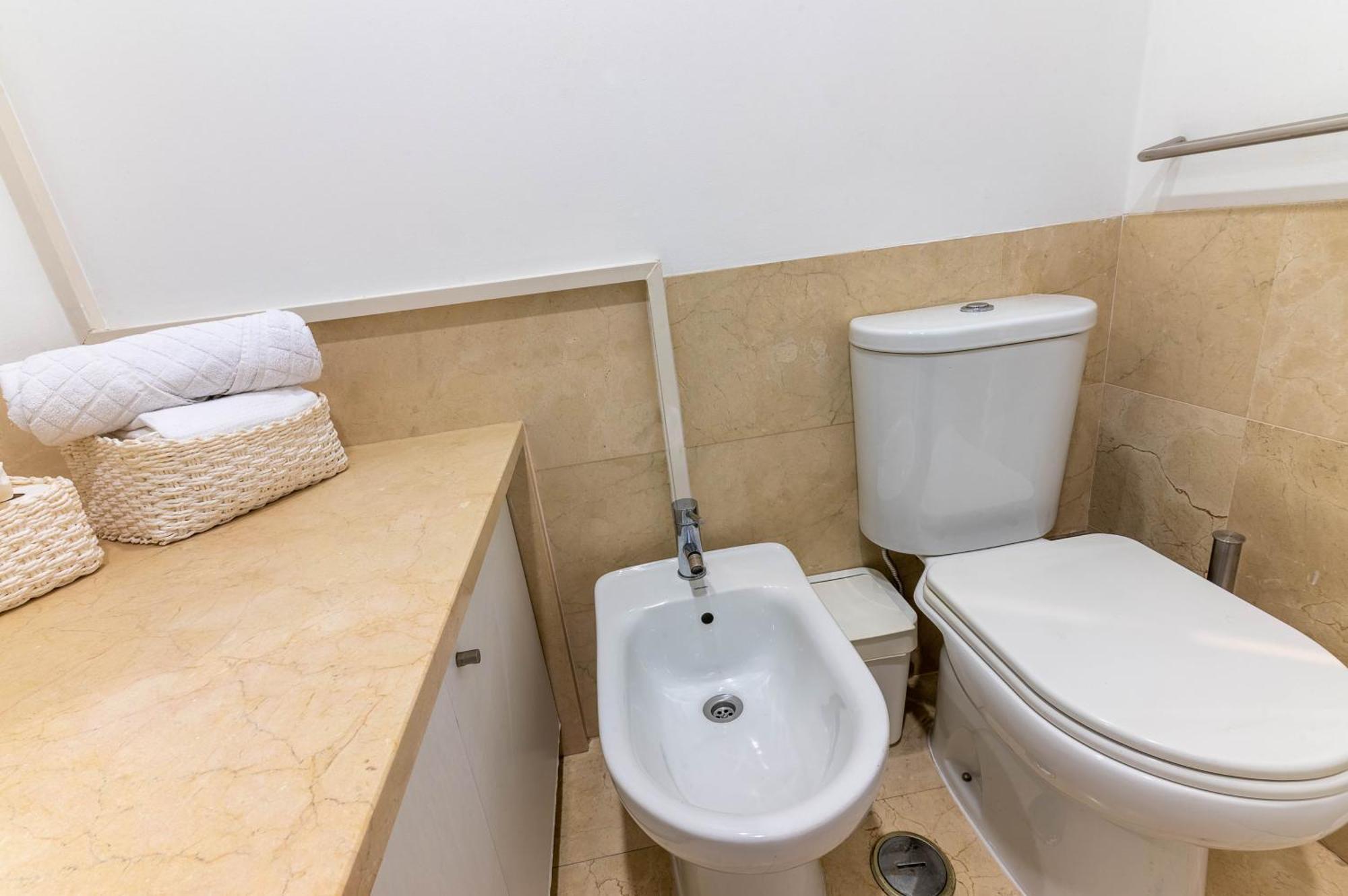 Portas Do Bairro Apartment *